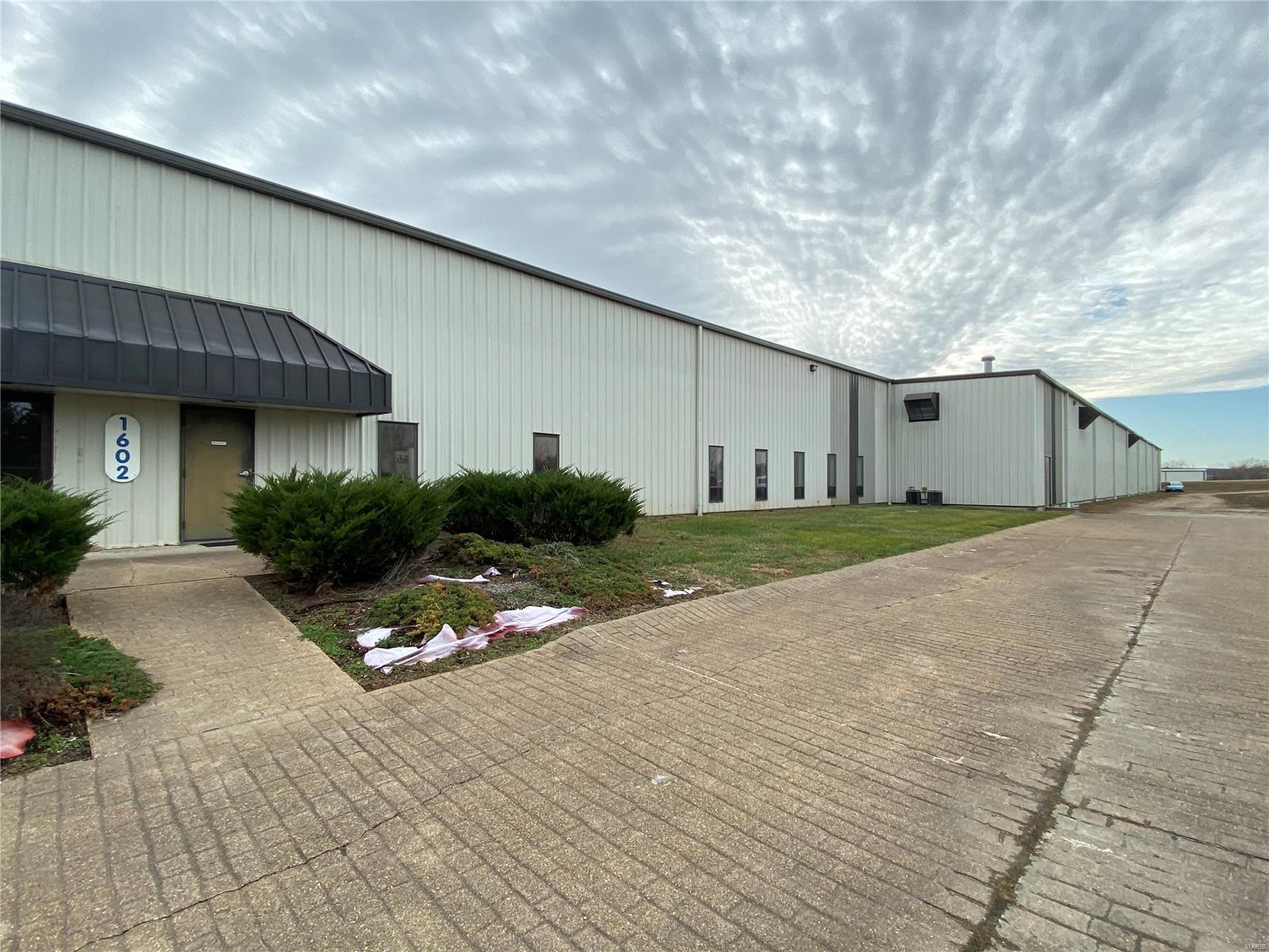 n/a - Commercial Sale