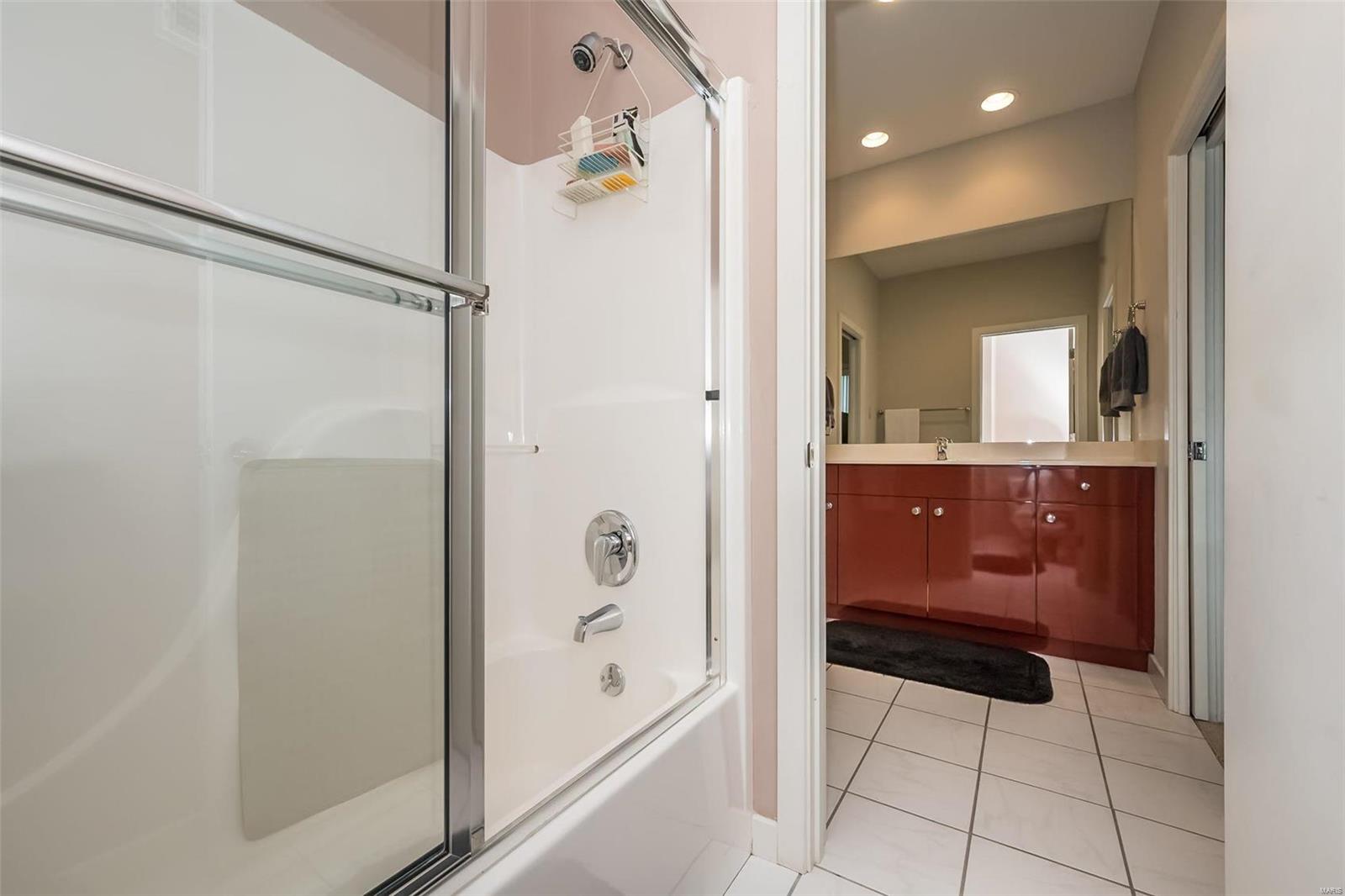 Clayton Gardens 3 - Residential