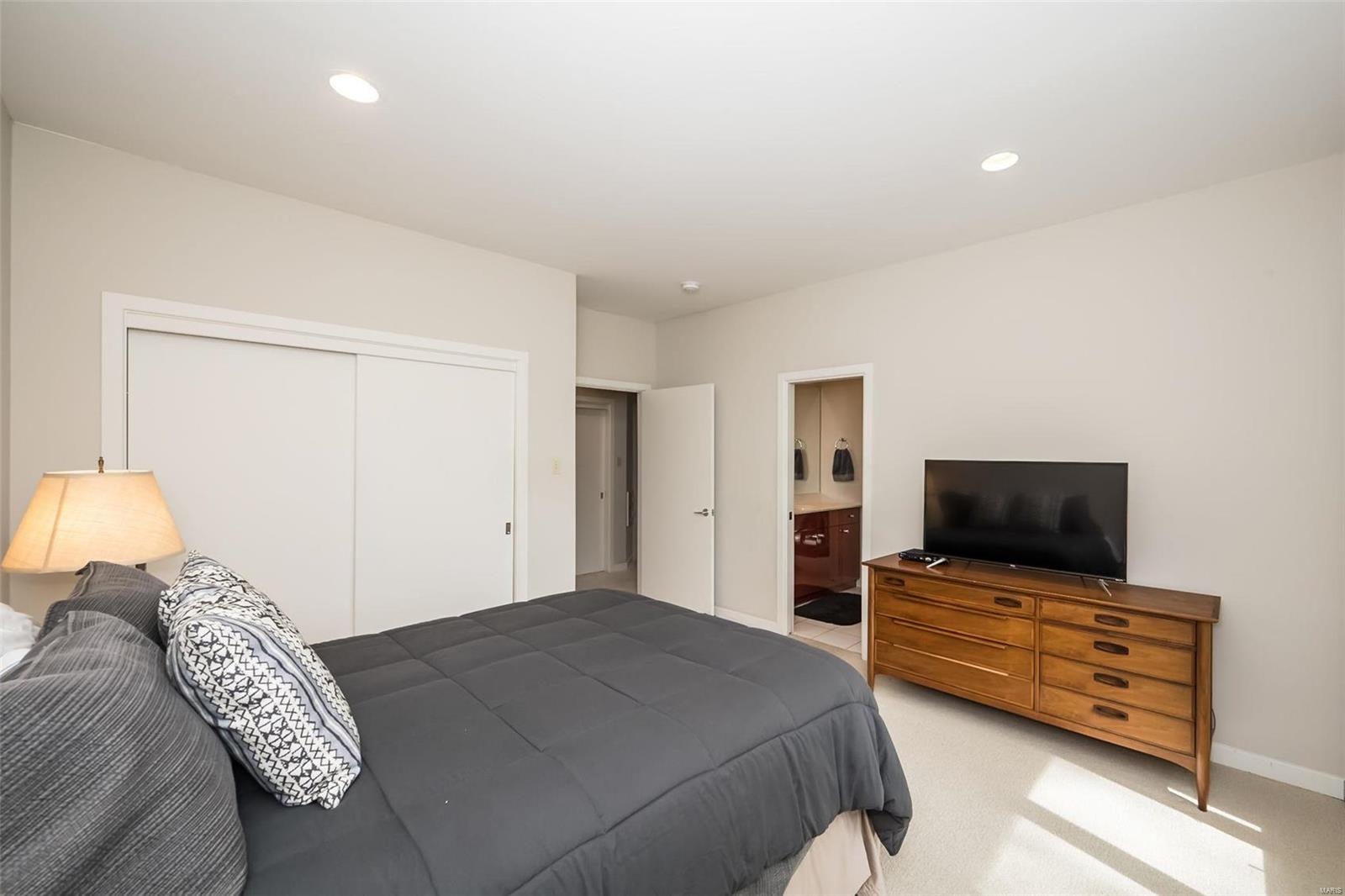 Clayton Gardens 3 - Residential