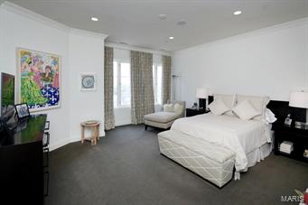 Plaza In Clayton A Condo The - Residential