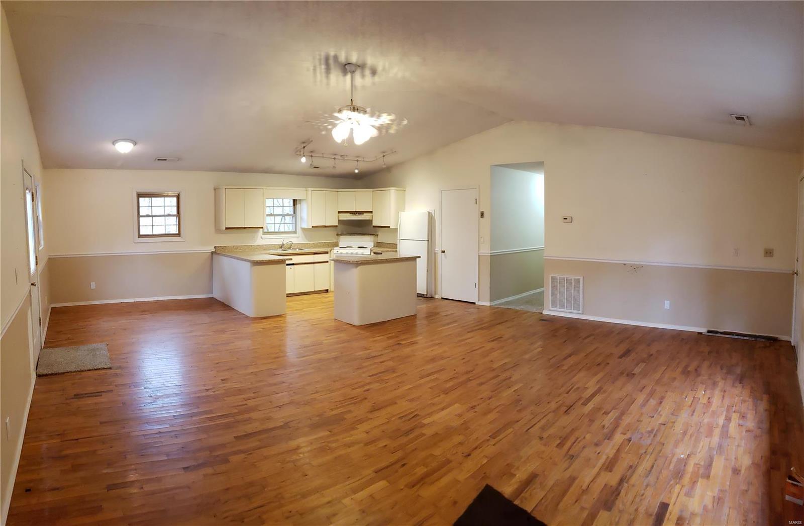 NON SUBDIVISION - Residential