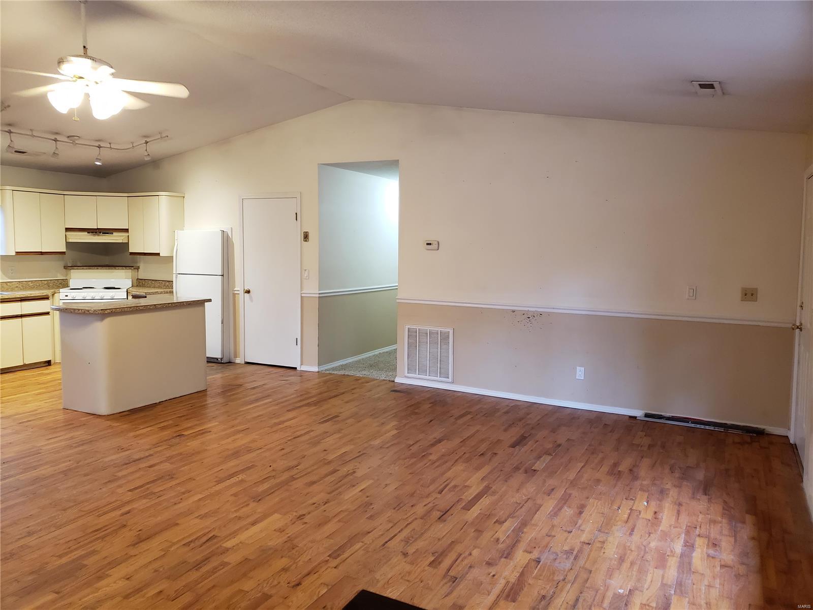 NON SUBDIVISION - Residential