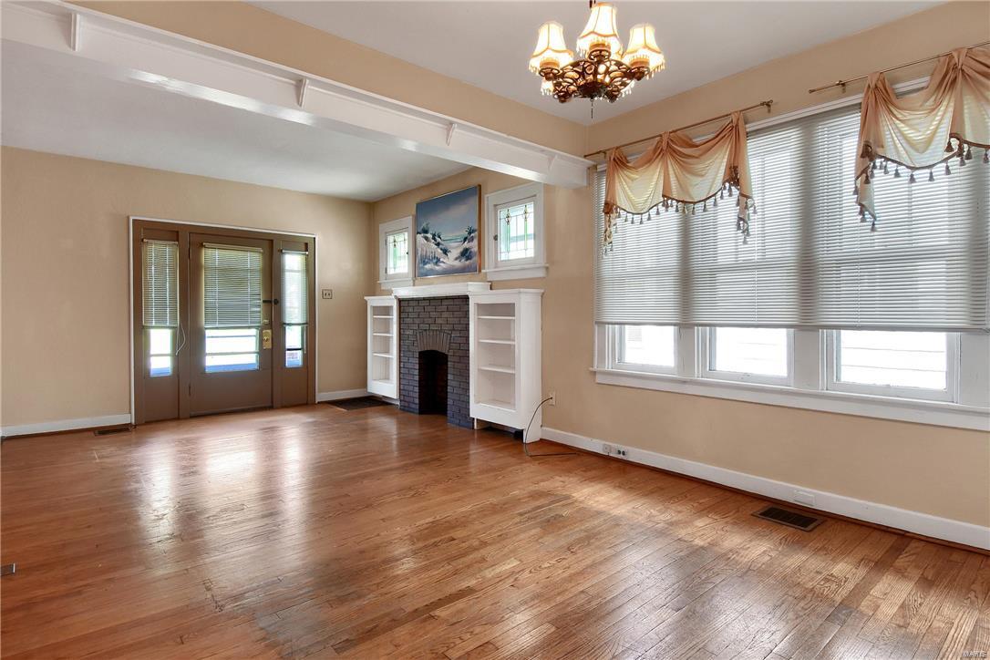 Maurices - Residential