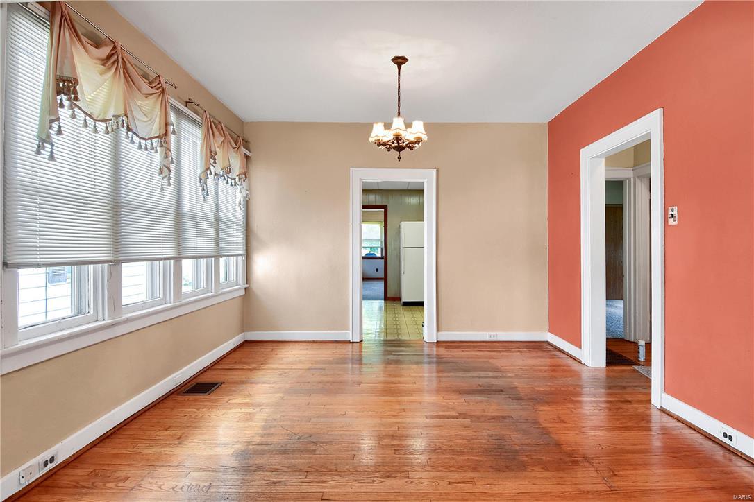 Maurices - Residential