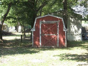 NON SUBDIVISION - Residential