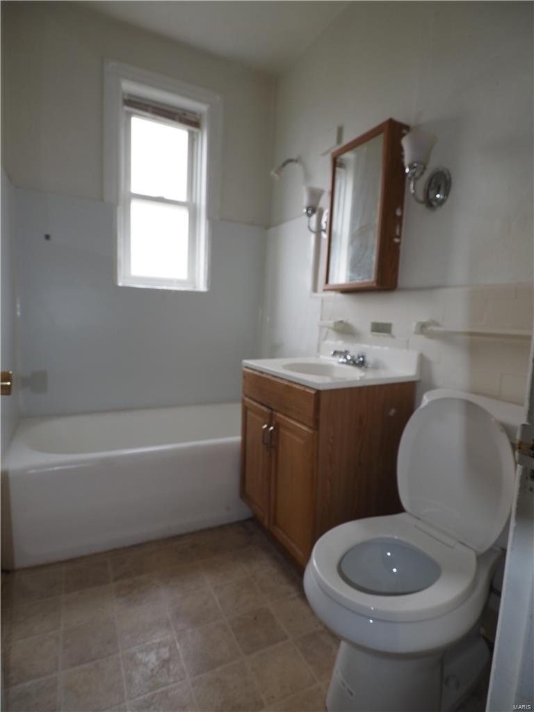 City/St. Louis - Residential Income