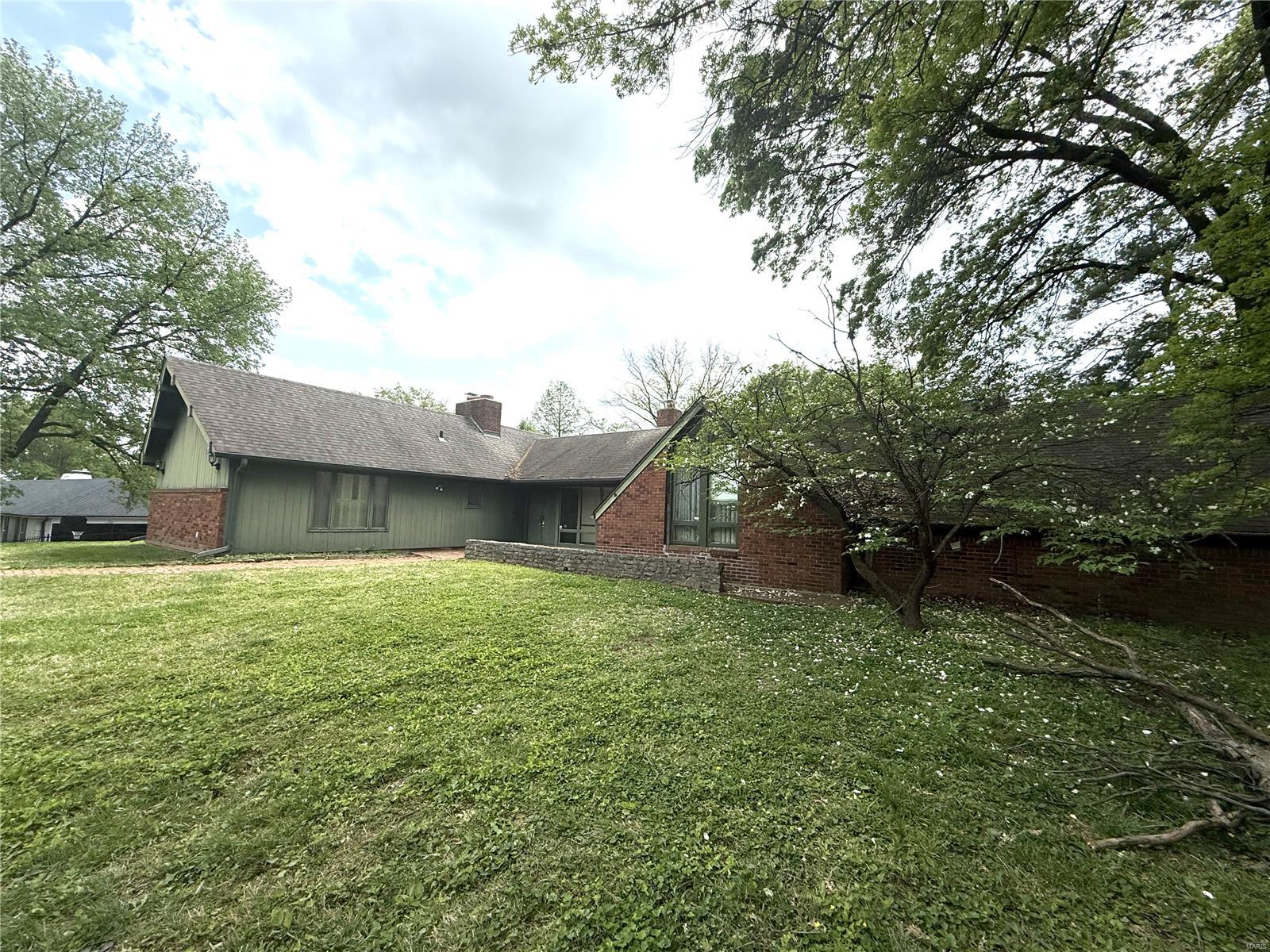16 Clayton Hills Lane
