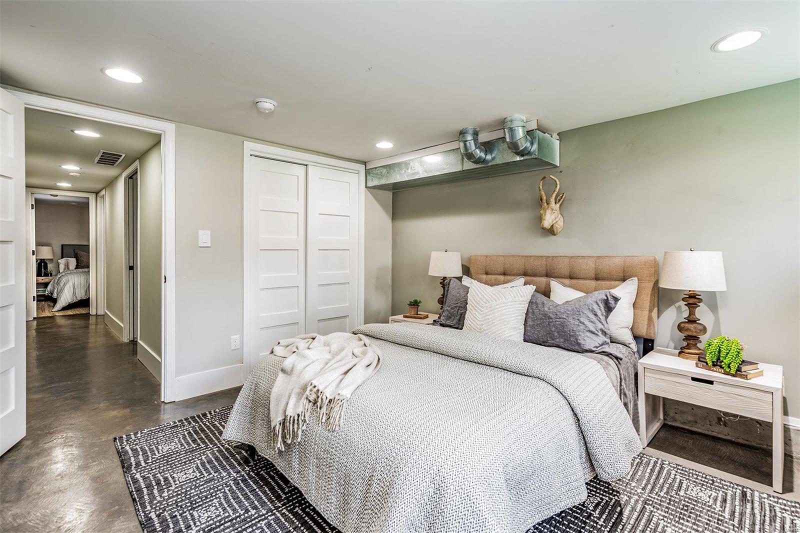 Laclede Race Course Sub - Residential