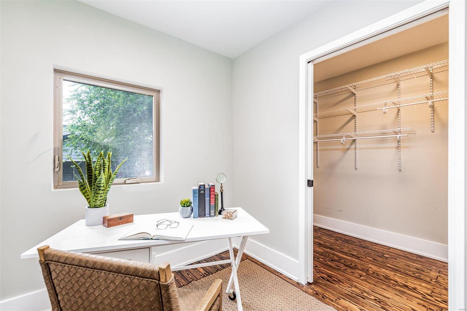 Laclede Race Course Sub - Residential