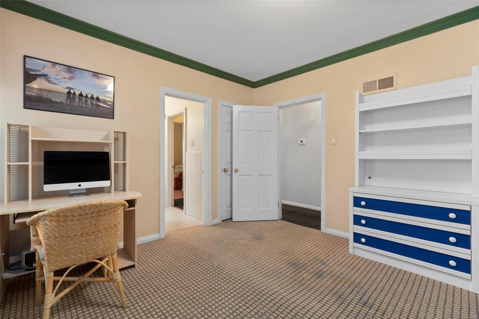 Ladue Acres - Residential