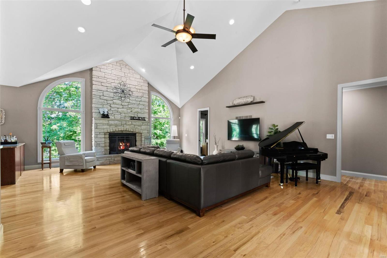 Crown Pointe Farms - Residential