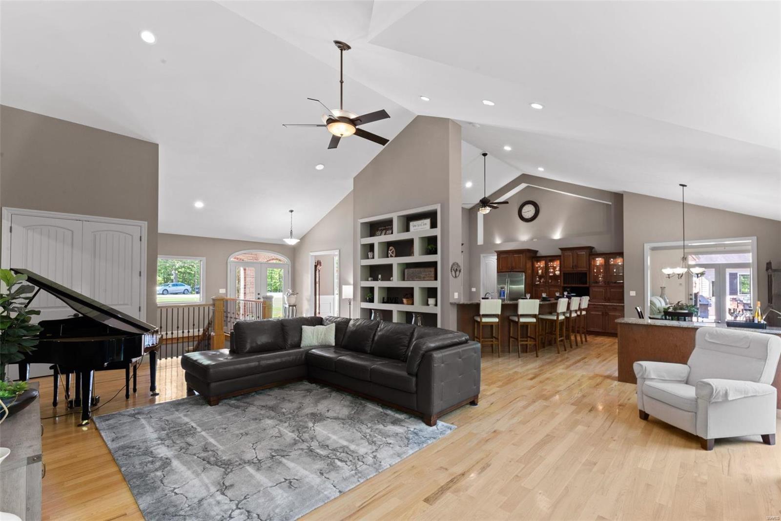 Crown Pointe Farms - Residential