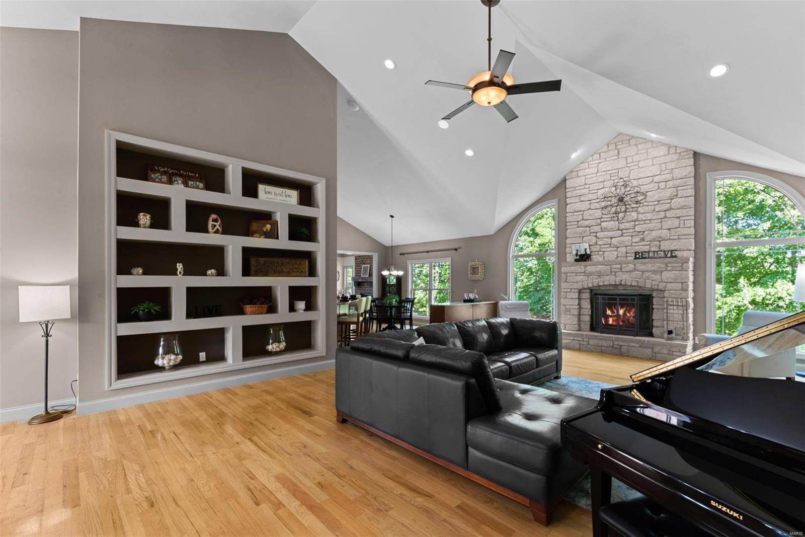 Crown Pointe Farms - Residential