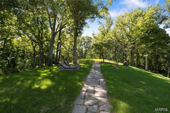 Bluffs Of St Albans - Residential