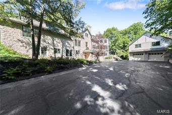 Bluffs Of St Albans - Residential