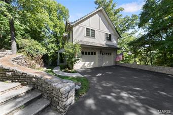 Bluffs Of St Albans - Residential