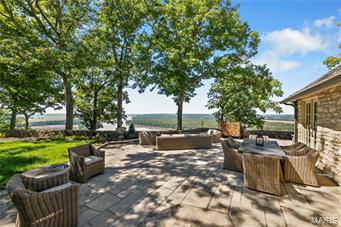 Bluffs Of St Albans - Residential