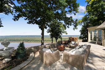 Bluffs Of St Albans - Residential