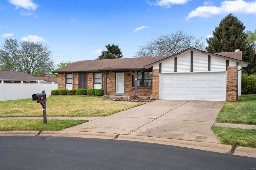 This well maintained ranch home is priced to sell!  This is a great home in Sunnuybrook Park subdivision.  This home has had one owner.  If you are looking for a solid house in a great neighborhood to make your own, this is it.  Large eat-in kitchen that flows into the family room.  There is a separate formal living room, 2 full baths and 3 nice sized bedrooms.  The basement is unfinished and is awating your finishing touches.  The family room floor was installed in 2020.  This home has a 2 car garage and located on a quiet cul-de-sac.  This home is within walking distance to Jaycee Park which has a fantastic playground!