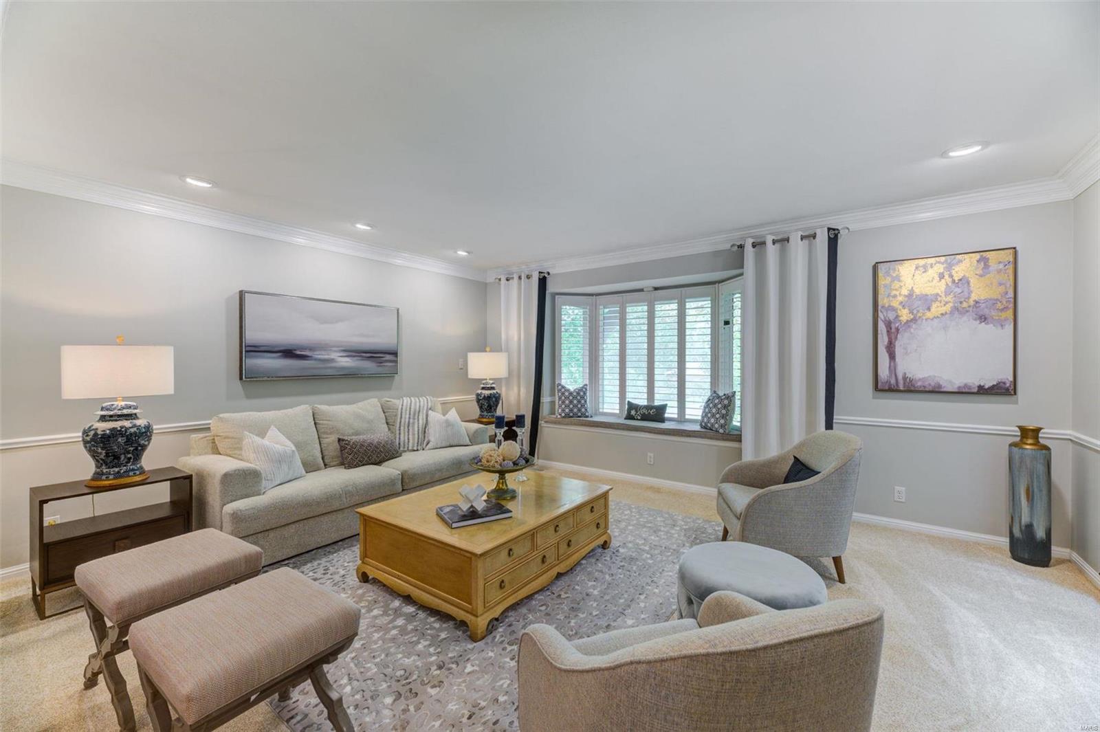 Ladue Downs - Residential