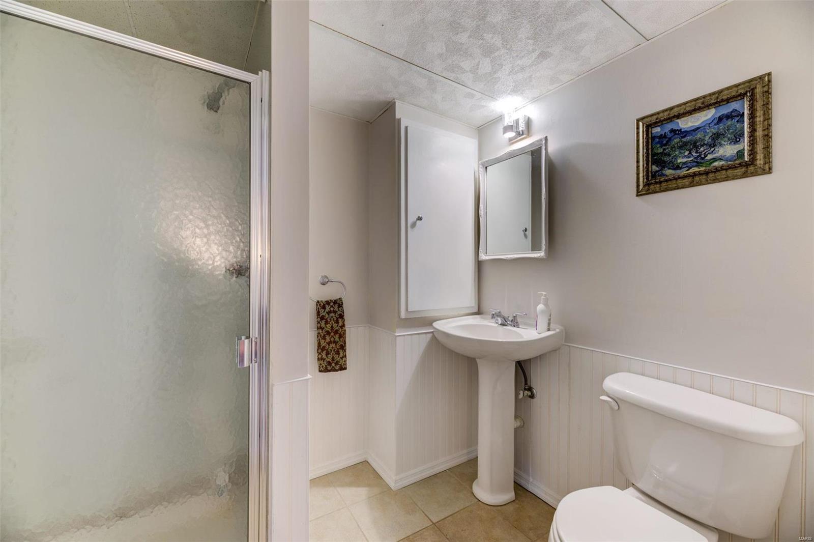 Ladue Downs - Residential