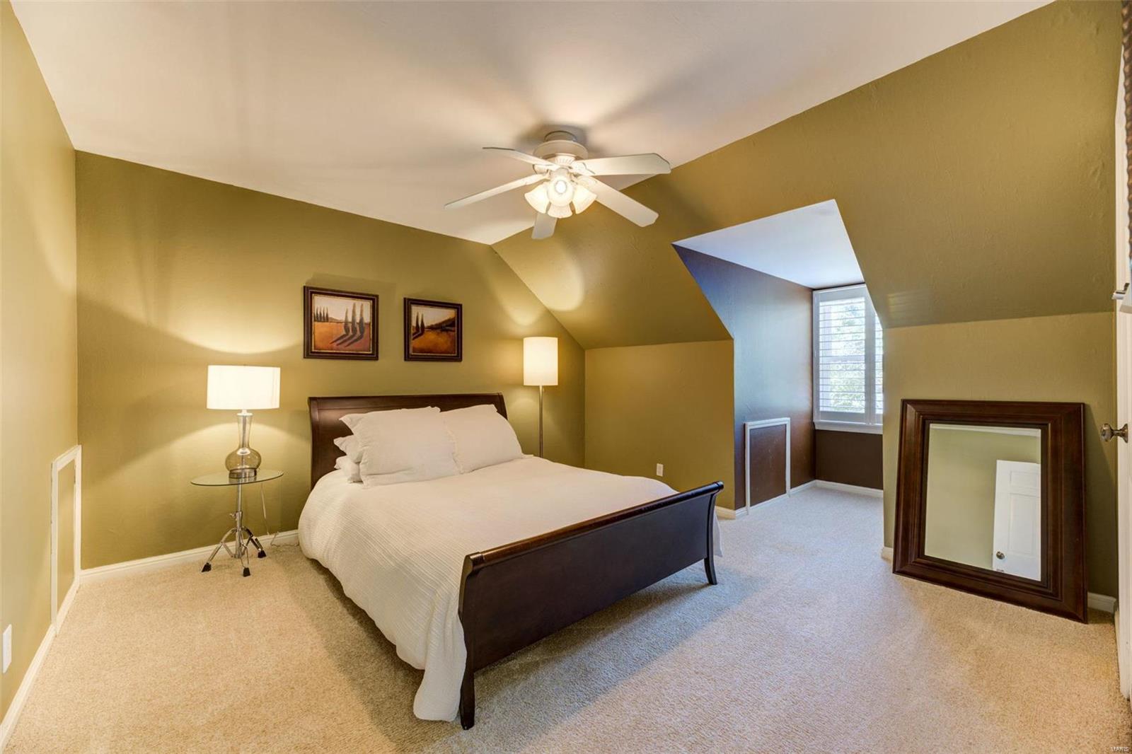 Ladue Downs - Residential