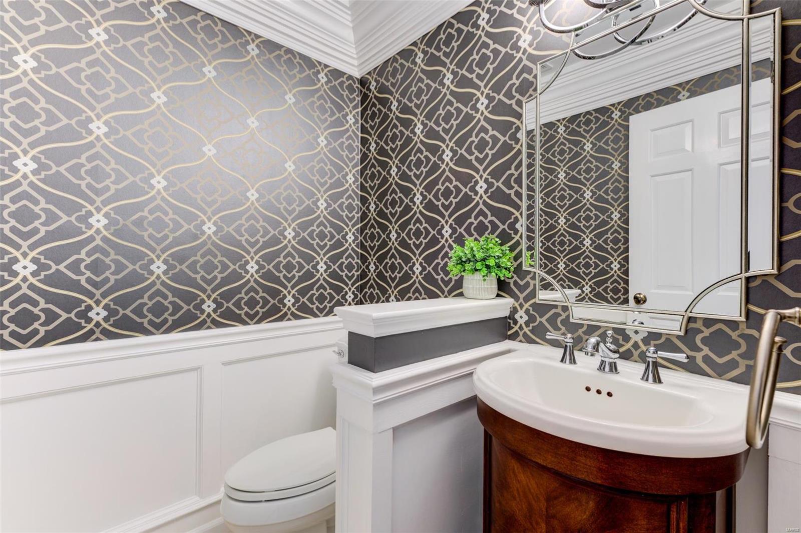 Ladue Downs - Residential