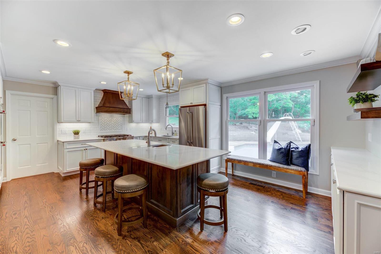 Ladue Downs - Residential