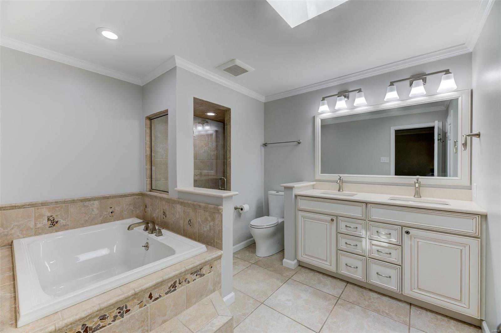 Ladue Downs - Residential