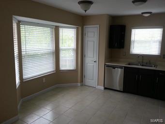 Stone Ridge Estate Condos Bldg - Residential
