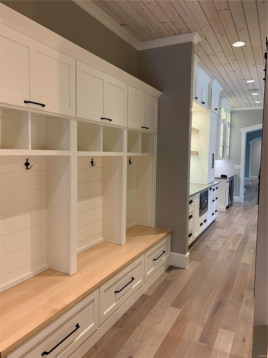 Springdale Manor - Residential