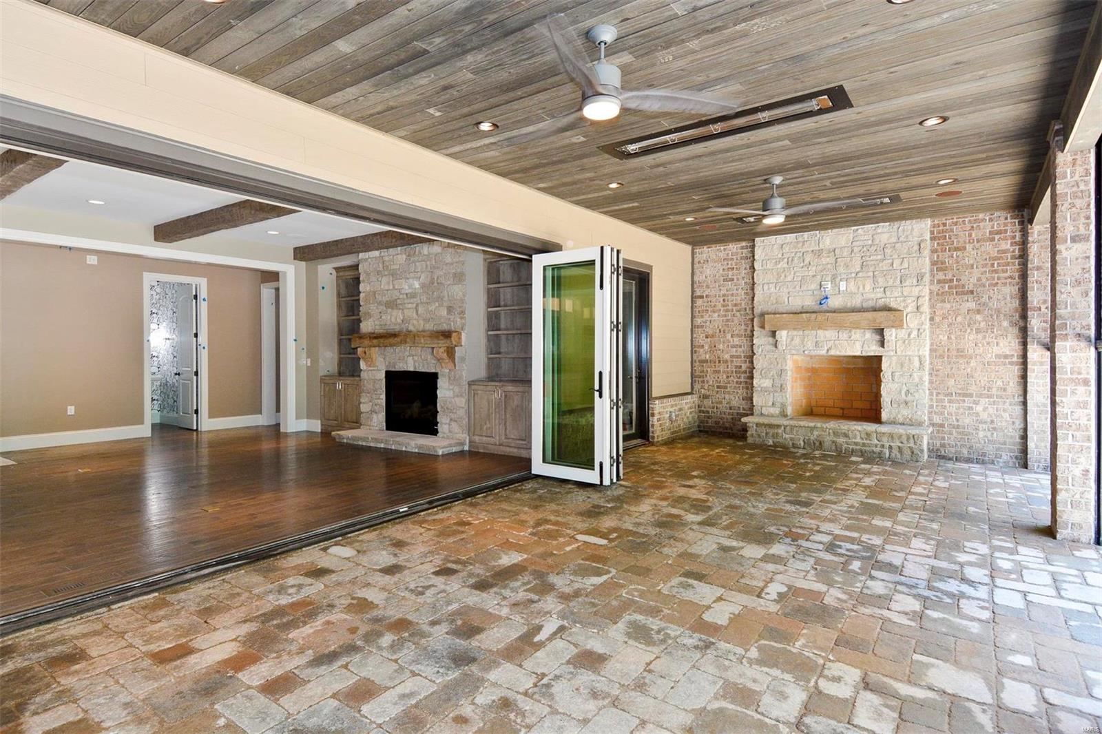 Springdale Manor - Residential