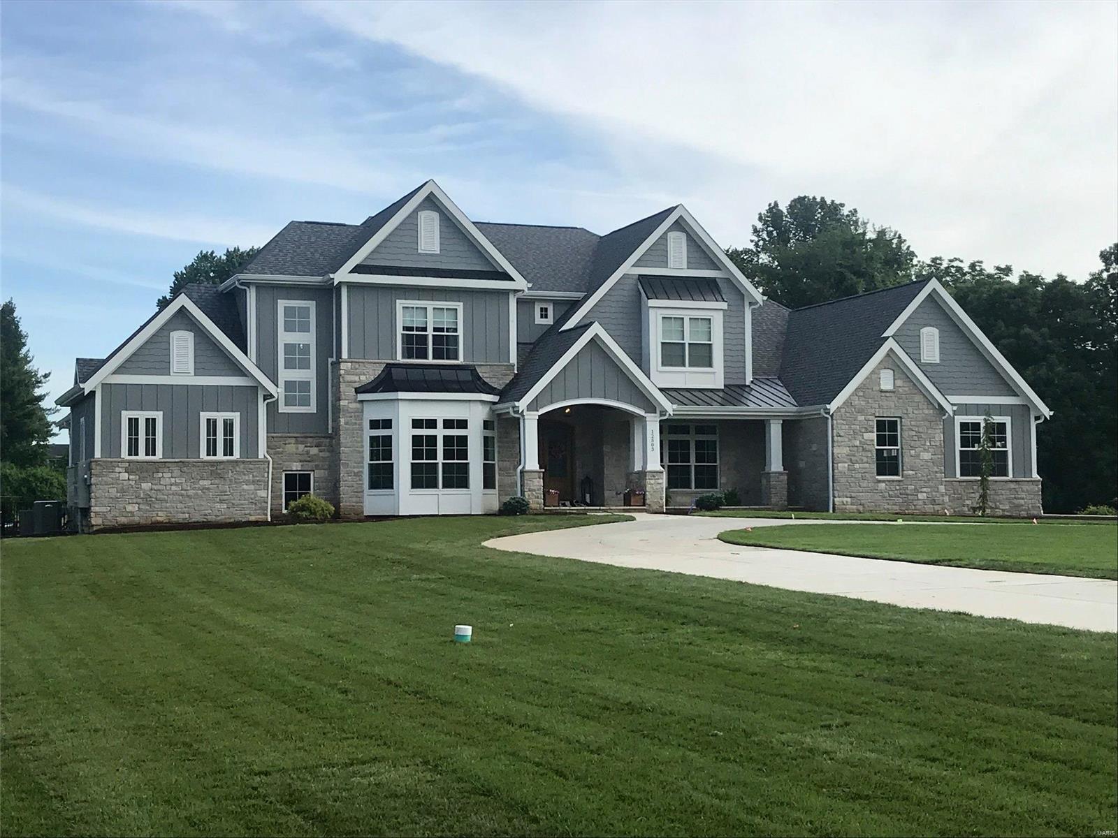 Springdale Manor - Residential