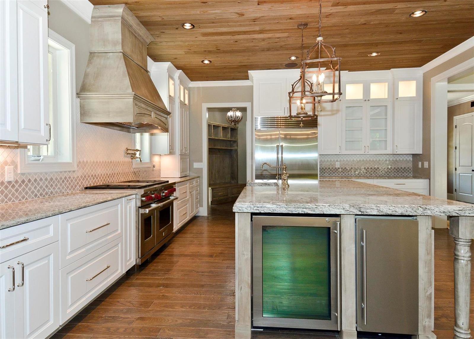 Springdale Manor - Residential