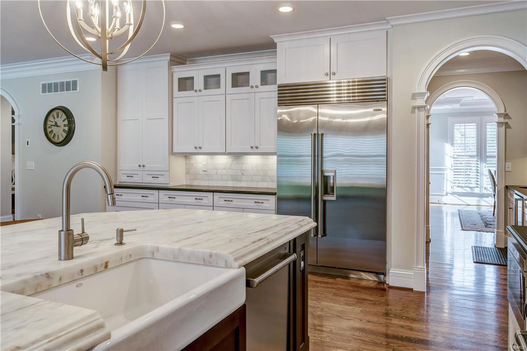 Town & Country Manor - Residential