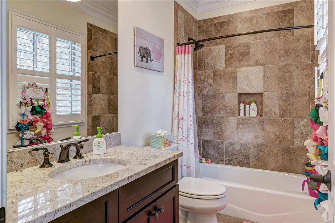 Town & Country Manor - Residential