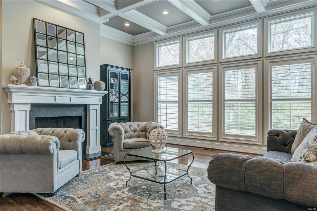 Town & Country Manor - Residential