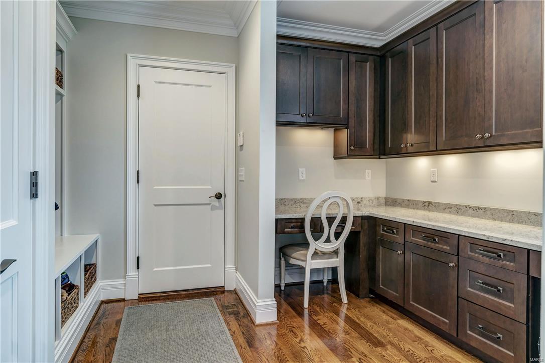 Town & Country Manor - Residential