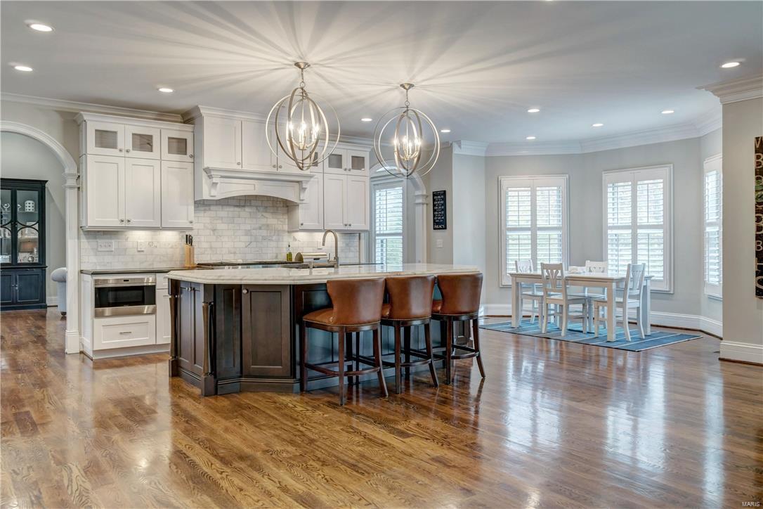 Town & Country Manor - Residential