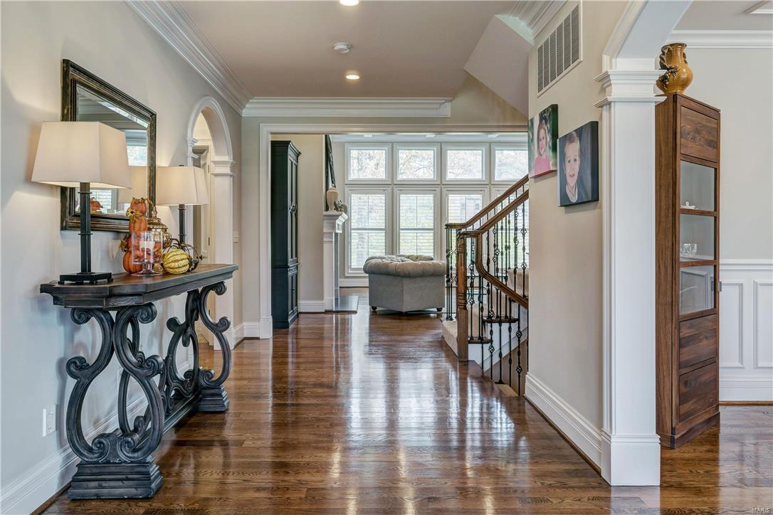 Town & Country Manor - Residential