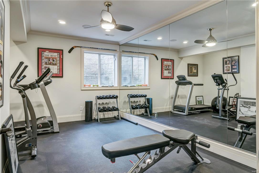 Town & Country Manor - Residential