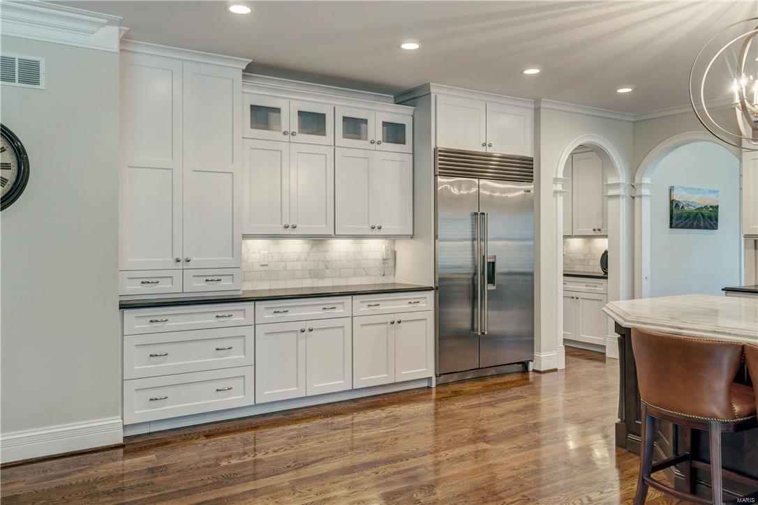 Town & Country Manor - Residential