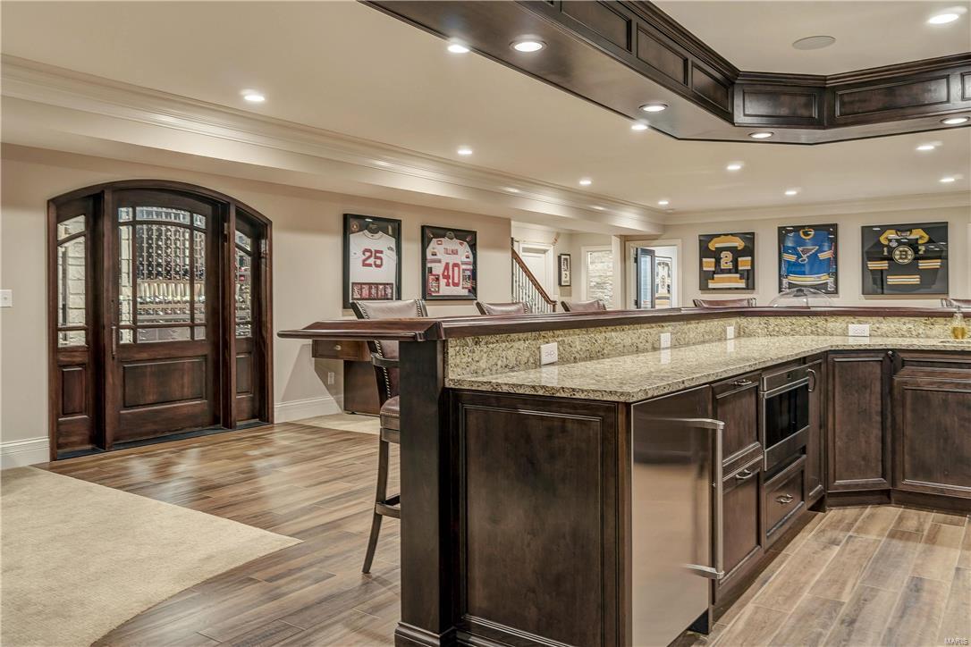 Town & Country Manor - Residential