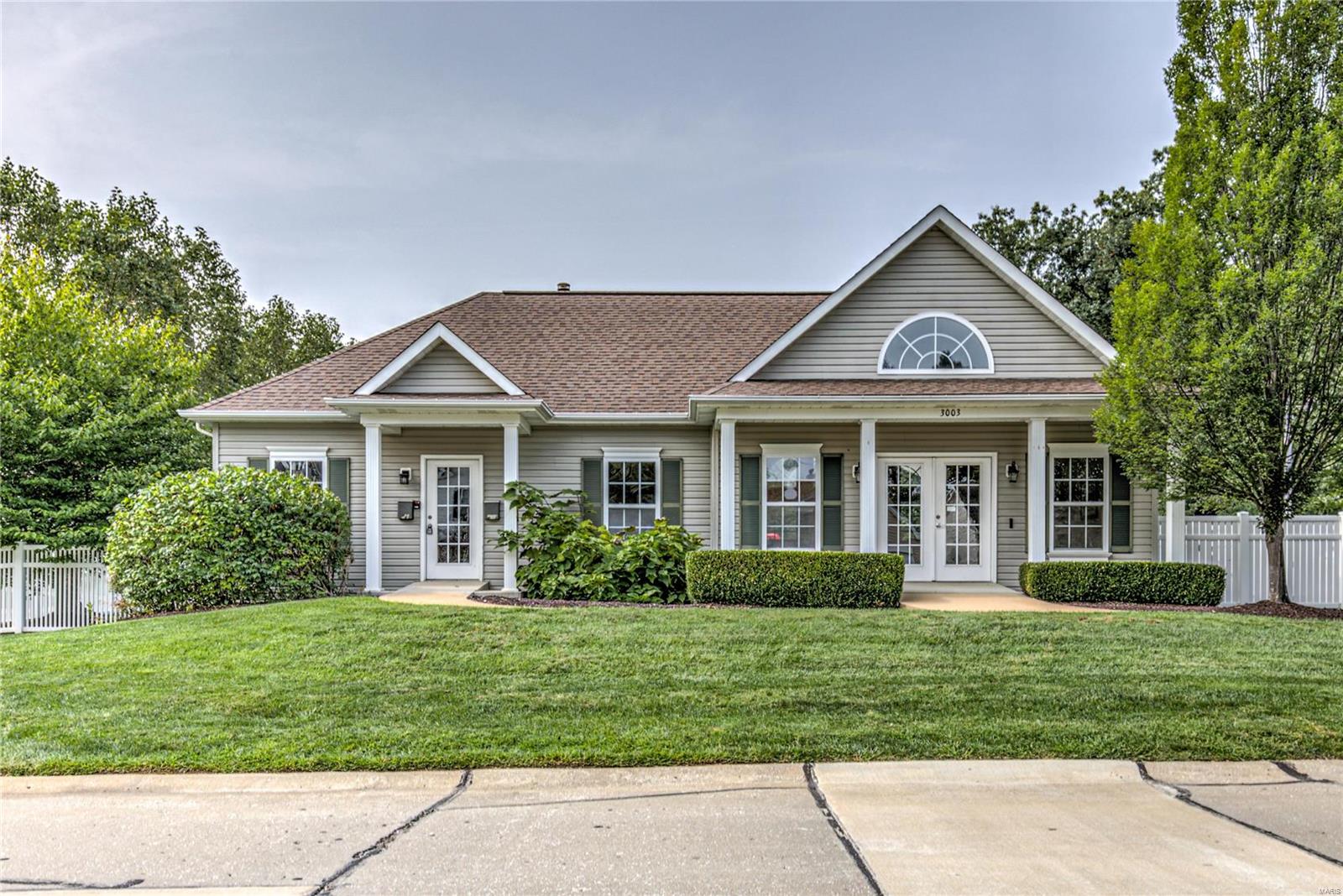 Bluffs/Romaine 02 - Residential