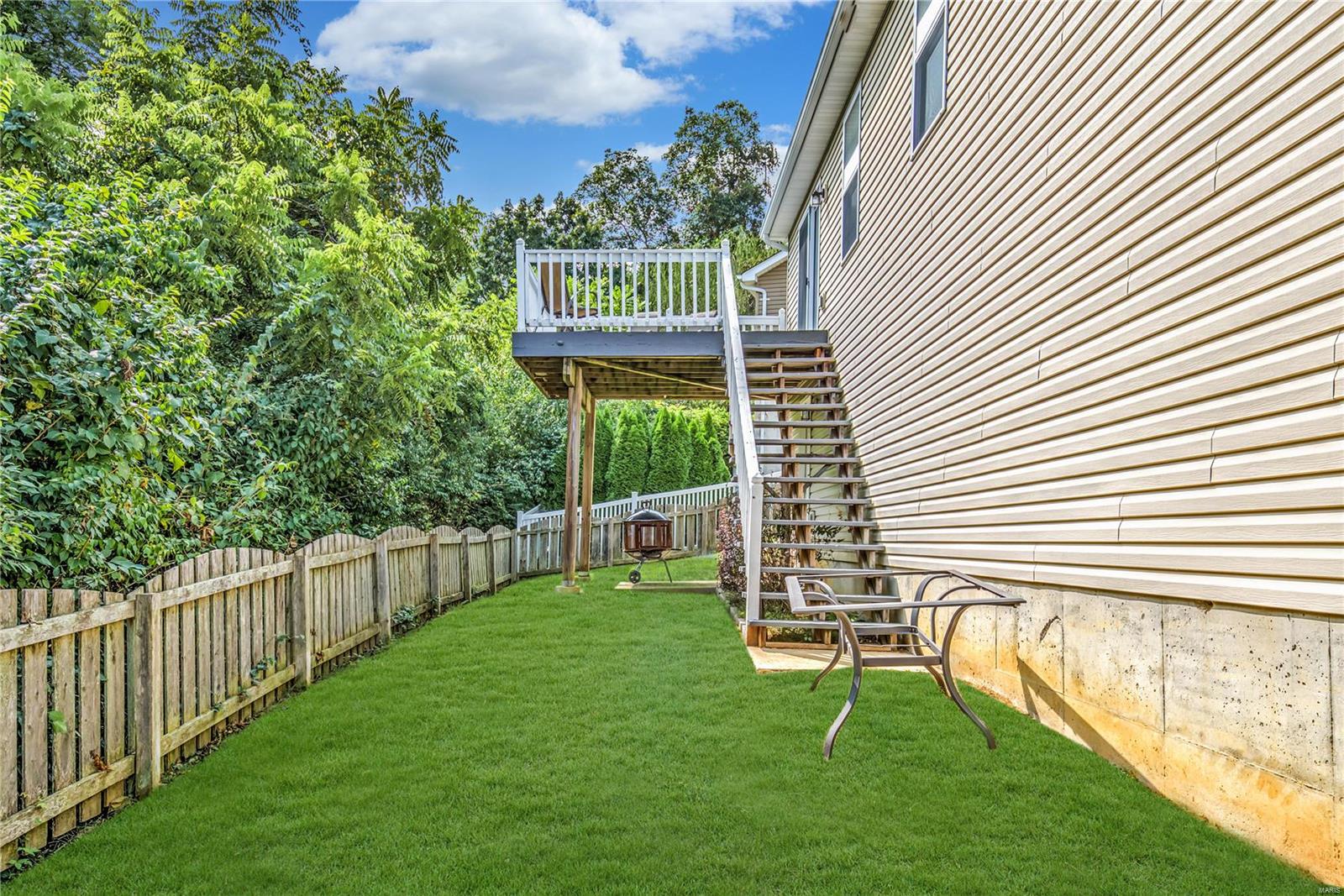 Bluffs/Romaine 02 - Residential