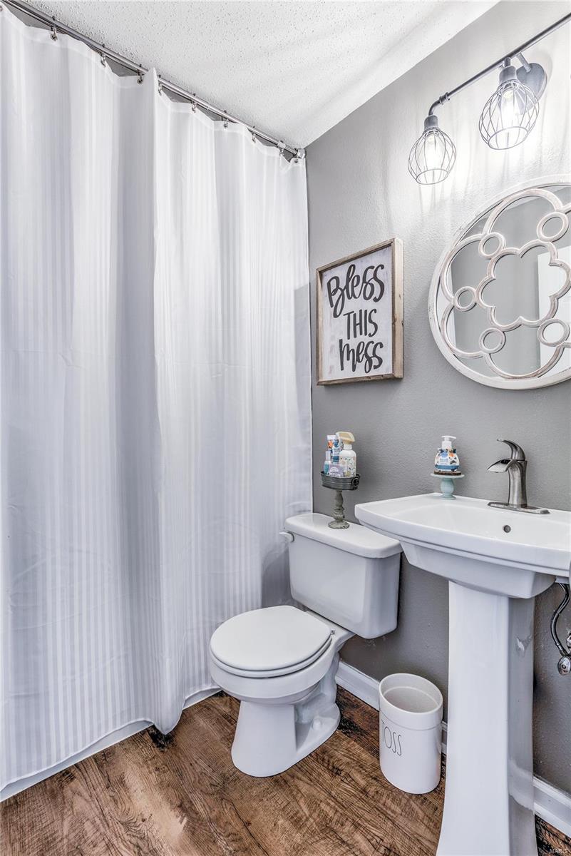 Bluffs/Romaine 02 - Residential