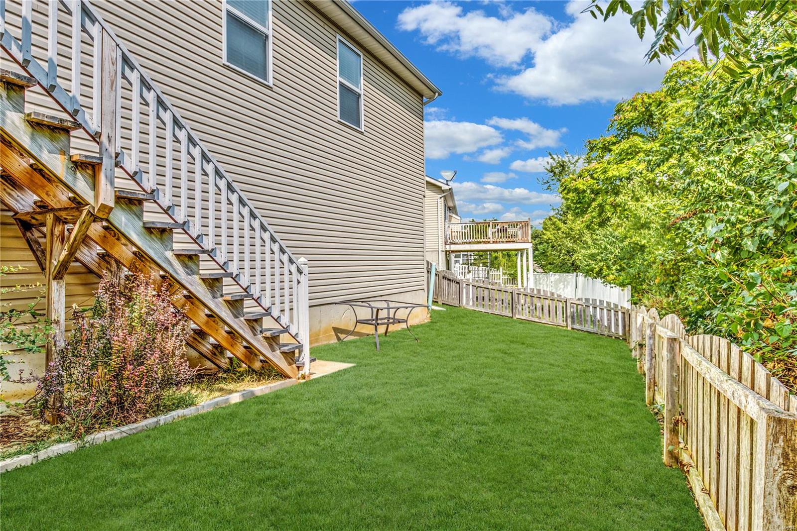 Bluffs/Romaine 02 - Residential