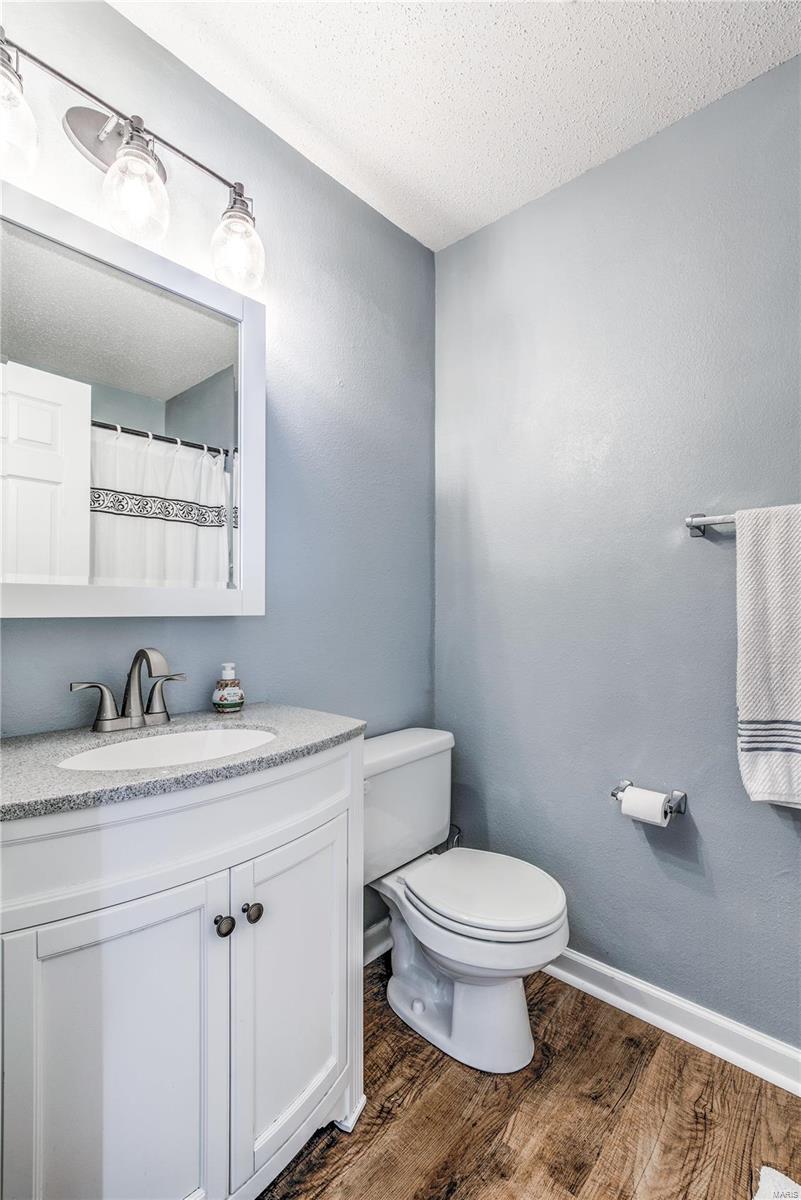 Bluffs/Romaine 02 - Residential