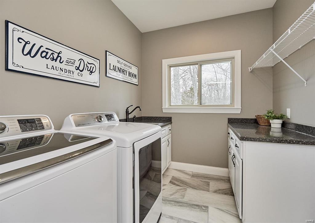 Manors At Kohlers Grove - Residential