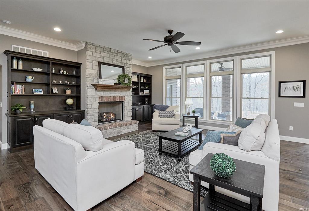 Manors At Kohlers Grove - Residential